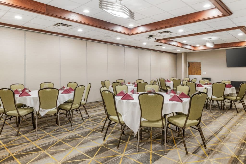 Best Western Fairmont Hotel & Event Center