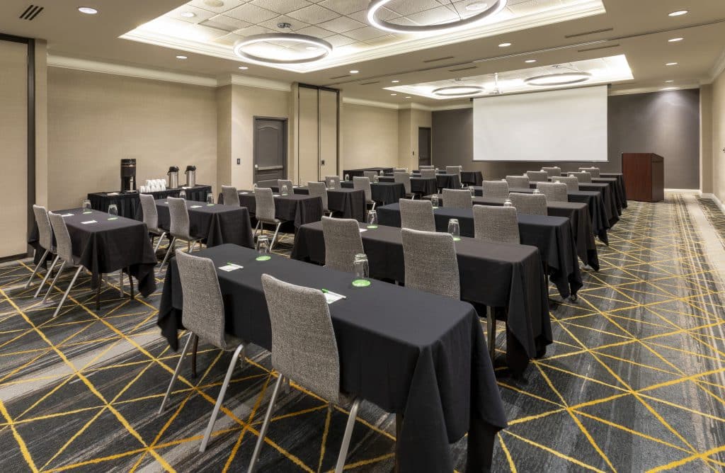 Holiday Inn Maple Grove/Arbor Lakes
