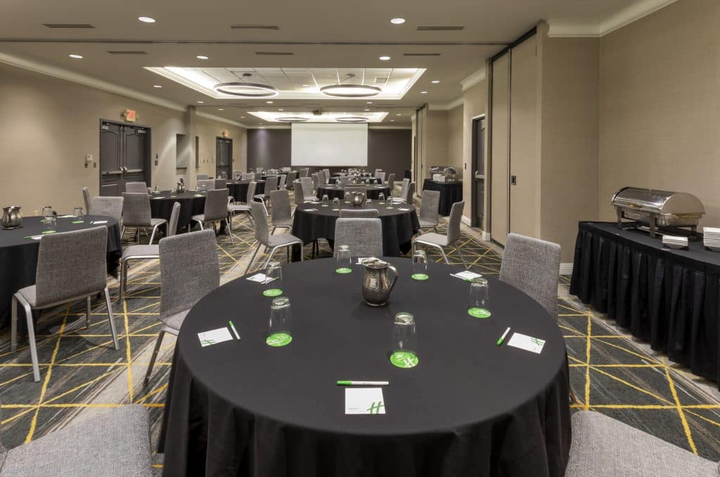 Holiday Inn Maple Grove/Arbor Lakes