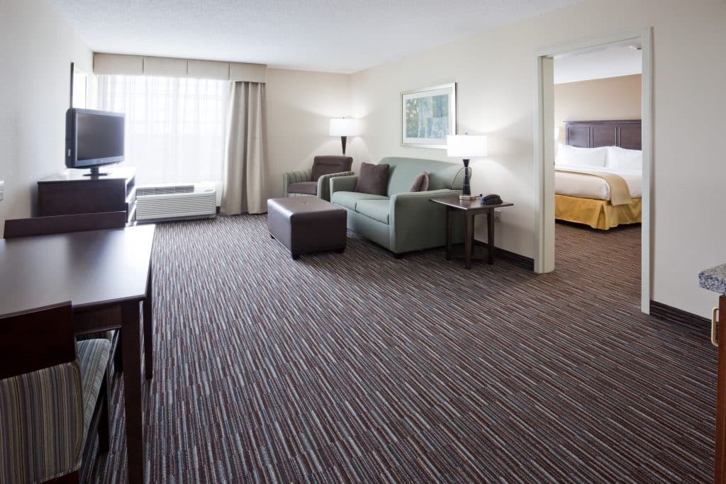 Holiday Inn Express & Suites Willmar