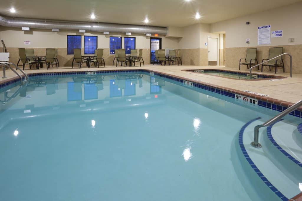 Holiday Inn Express & Suites Willmar