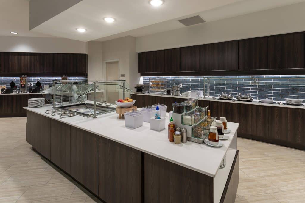 Residence Inn Arbor Lakes Maple Grove Breakfast Bar