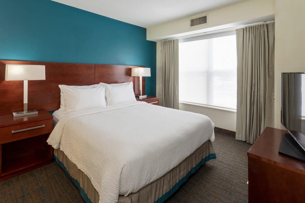Residence Inn Roseville Bedroom