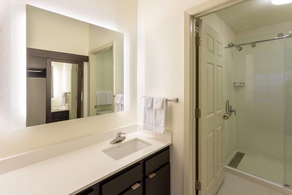 Residence Inn Roseville Bathroom
